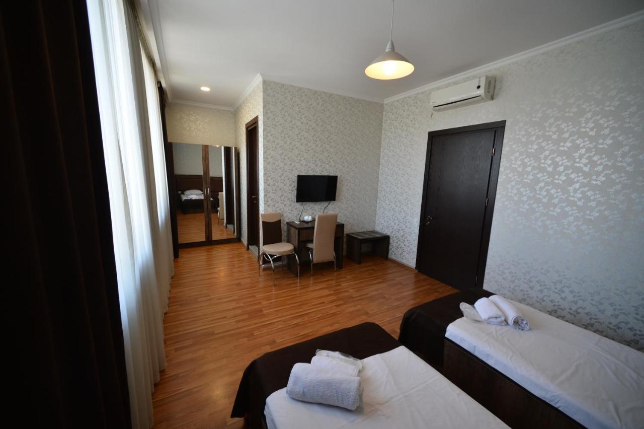 Green Hotel Batumi Exterior foto
