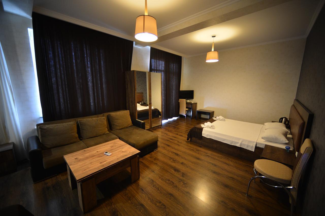Green Hotel Batumi Exterior foto
